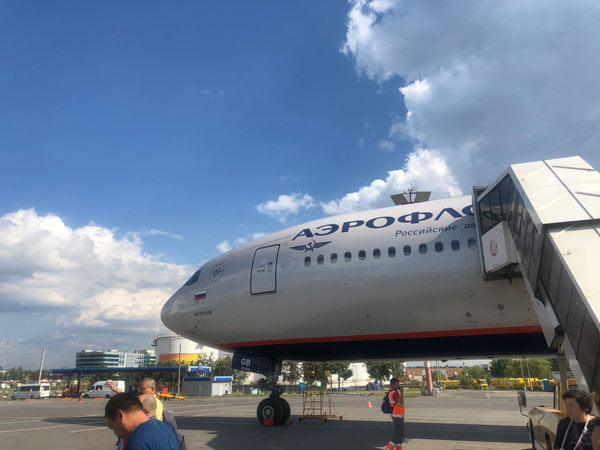 landing-in-moscow